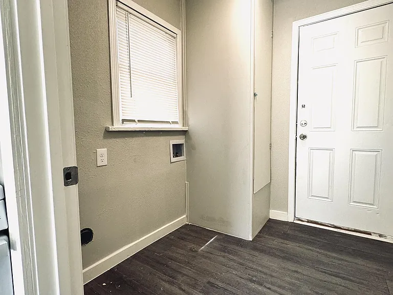 2030 S Hayden St — Photo 13