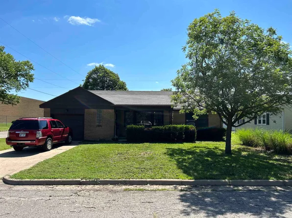 1702 Poplar St, Winfield, KS 67156