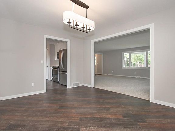 5th image of 112 Briar Lake Ct