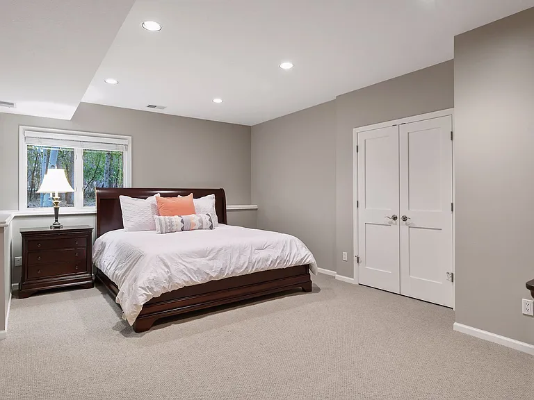 4390 Trillium Ln W — Photo 37