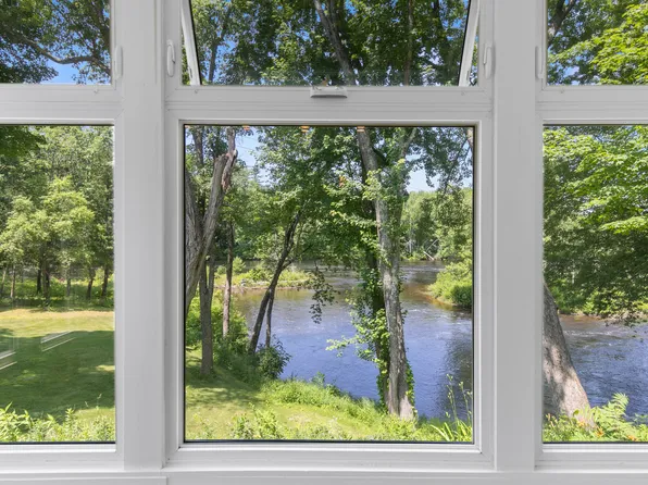 61 Salmon Falls Road, Buxton, ME 04093