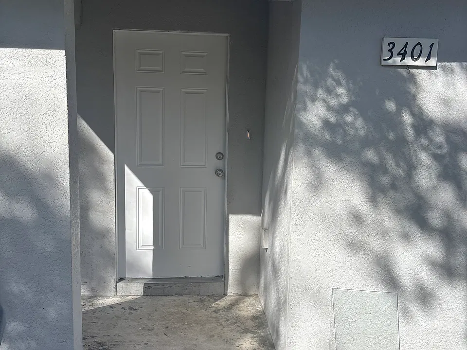 3401 NE Masters Ave #3401