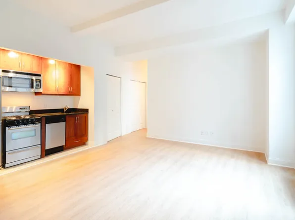 228 West 71st Street image 13 of 40