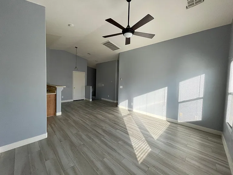 6532 Charlie Chaplin Ave #101 — Photo 8