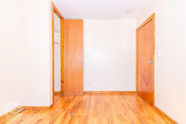 Rented by MySpaceNYC | media 20