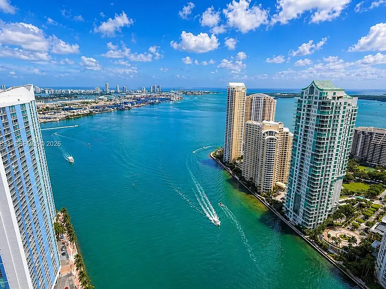 300 Biscayne Boulevard Way #4201E — Photo 26
