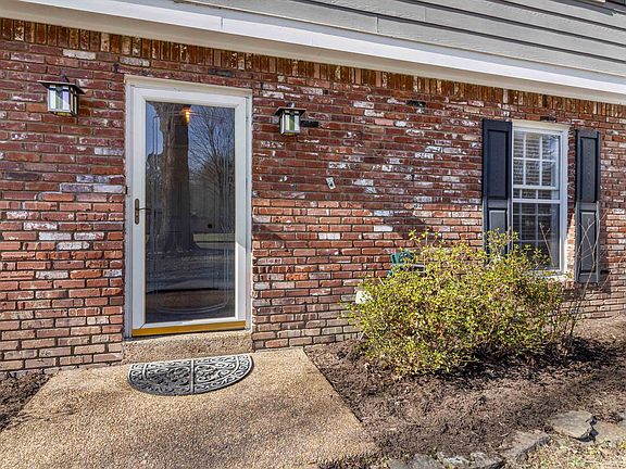 2nd image of 2447 Birchtree Dr