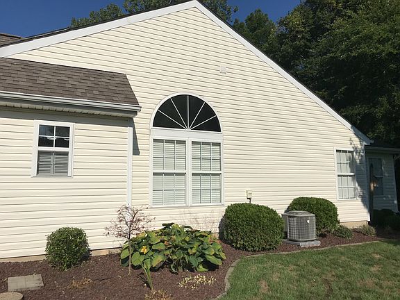 3rd image of 7005 Peacock Lake Ct