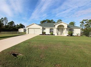 611 Hines Ave, Lehigh Acres, FL 33972