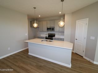 221 Harvest Point Way, Mount Washington, KY 40047