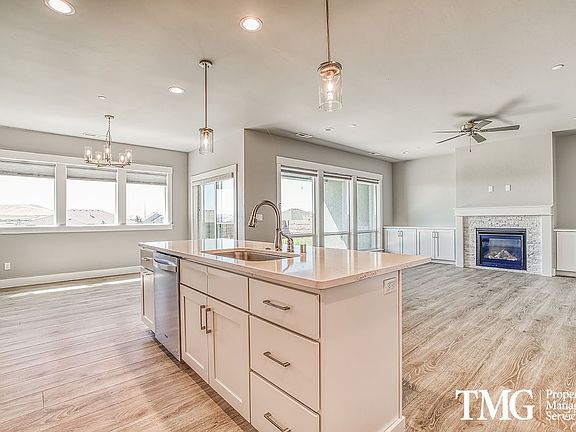 5th image of 3939 Corvina St