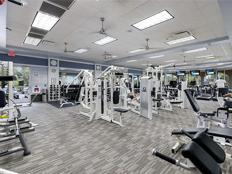 5848 Ferrara Dr — Photo 40