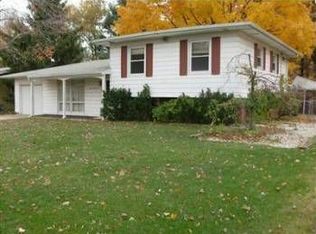 422 Holly Rd, Michigan City, IN 46360