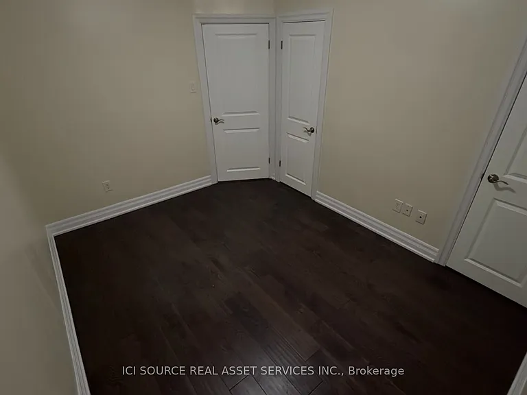 17 Hubert Ave #MAIN FL — Photo 9