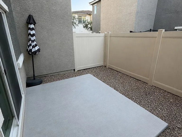 2726 Atomic Tangerine Way #2 — Photo 9