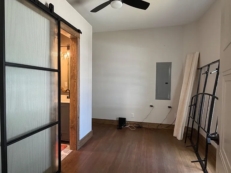504 E 18th Ave — Photo 8