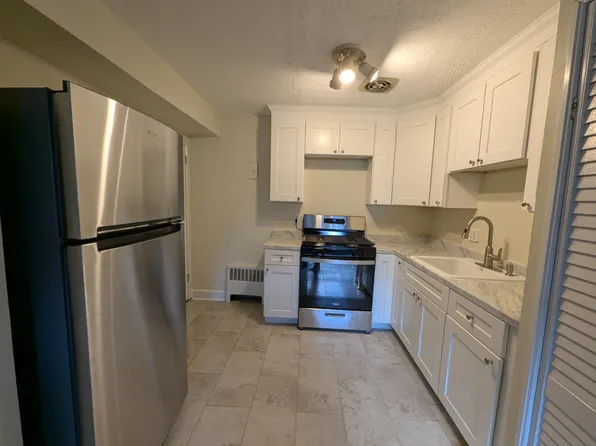 108 E Main St, Ayer, MA