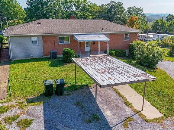 4th image of 2198 Old Rustburg Rd
