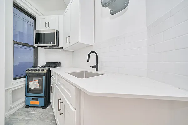 Rented by Living New York | media 8