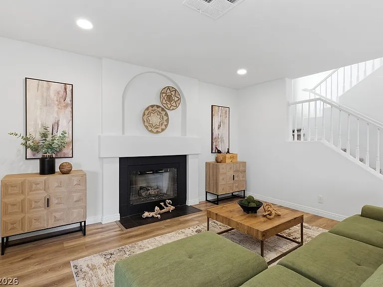 1034 Skysail Dr — Photo 17