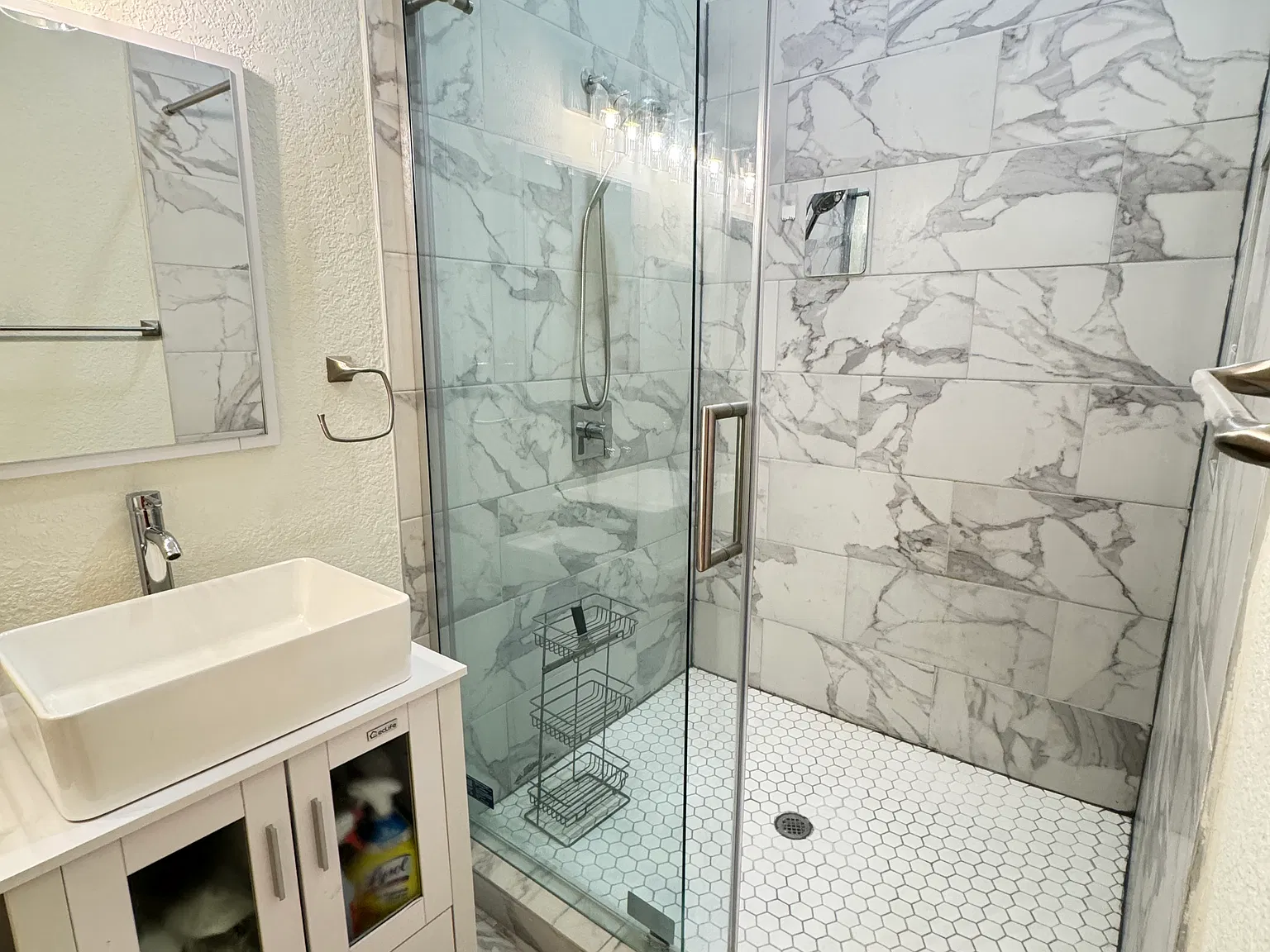 4 bed, 2924 sqft, $1,700 — Photo 4
