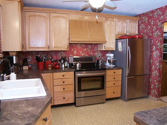 2nd image of 48 Strathmore Court Dr