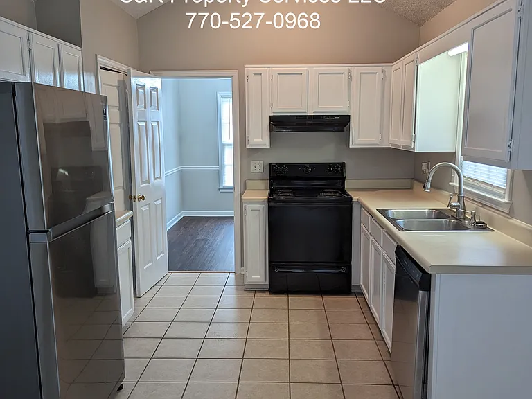 5242 Cherry Hill Ln — Photo 8