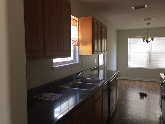 4th image of 151 Ted Lott Ln