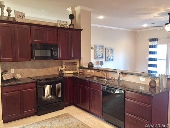 4th image of 2127 Sweet Bay Cir