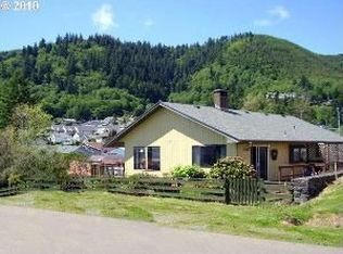 202 4th St, Garibaldi, OR 97118