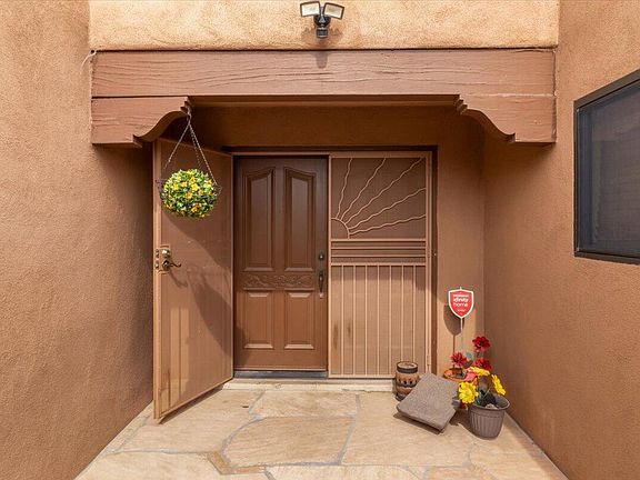 3rd image of 1100 Vista Grande Dr NW