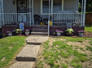 464 Greenridge Rd, New Kensington, PA 15068