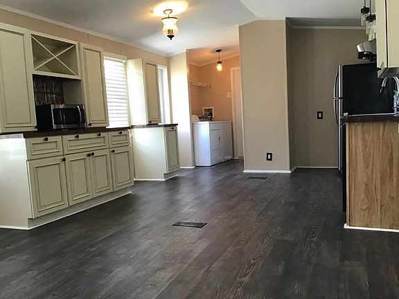 4th image of 373 N Fork Rd #78