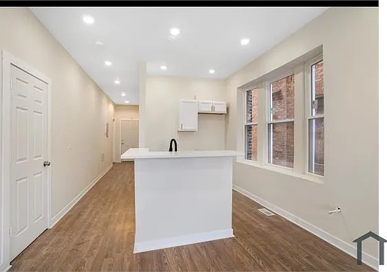 6709 S Carpenter St #2F — Photo 3