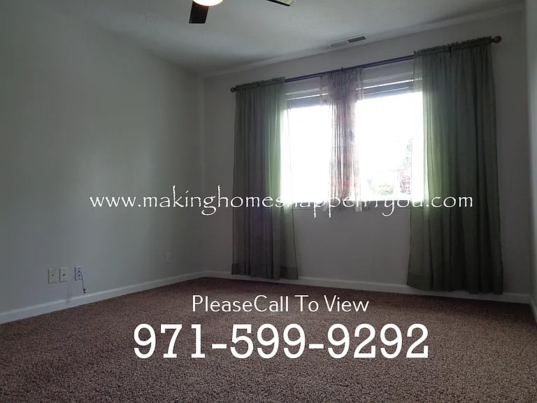 1410 Jonmart Ave SE — Photo 32