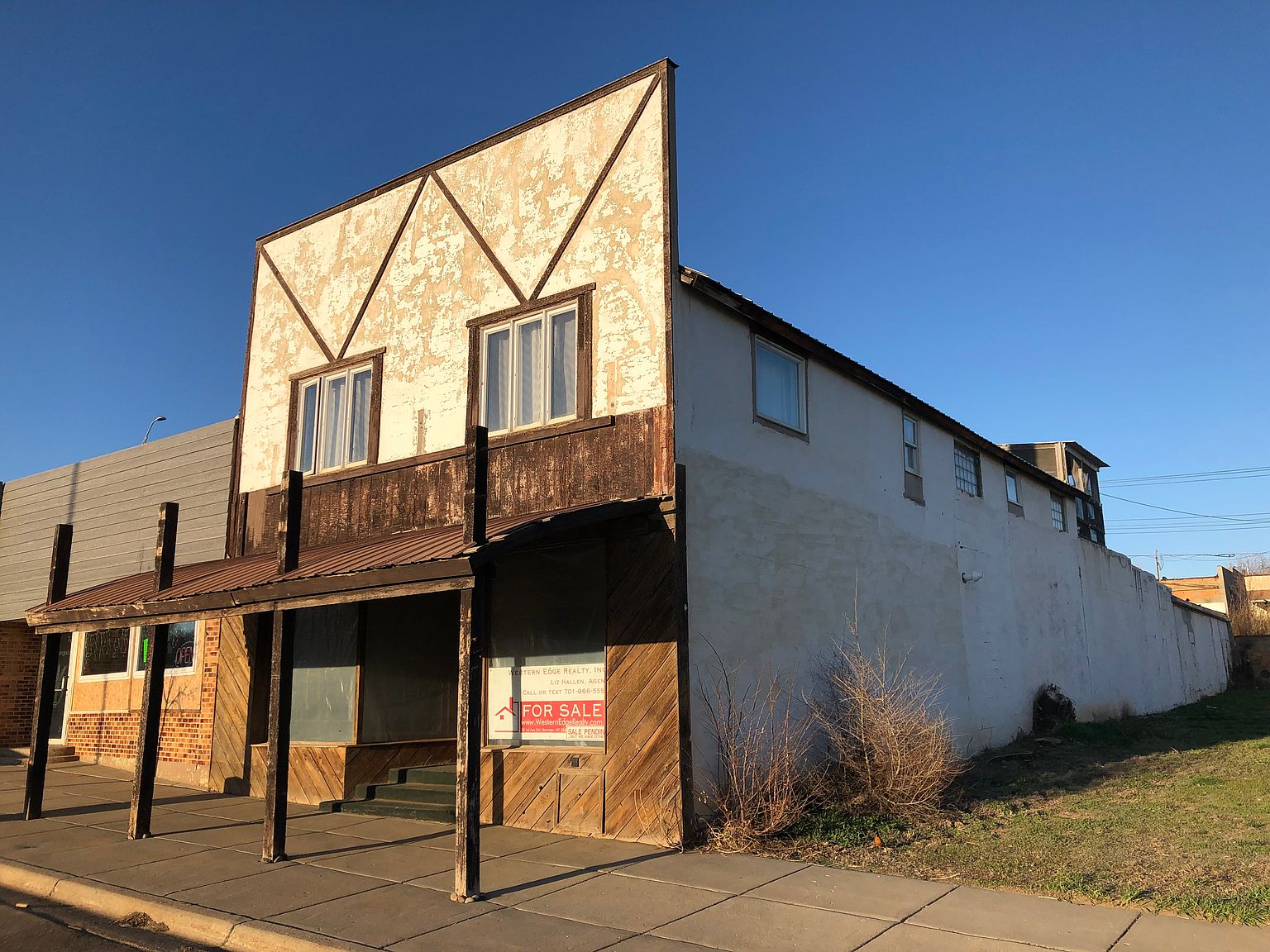 104 S Main St, Hettinger, ND 58639 Zillow