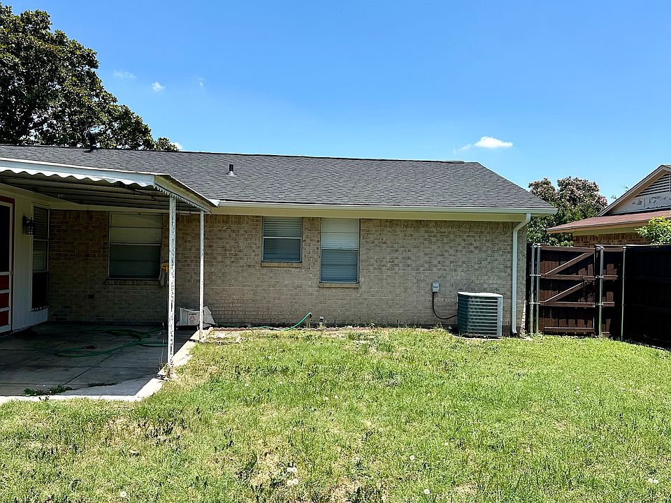 1st image of 3414 Hillsdale Ln