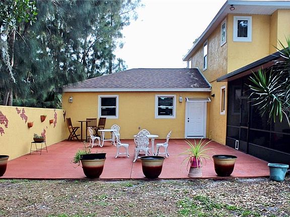 5th image of 20 Cypress Ave