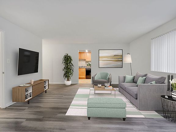 5th image of 500 N Roosevelt Blvd #1199314
