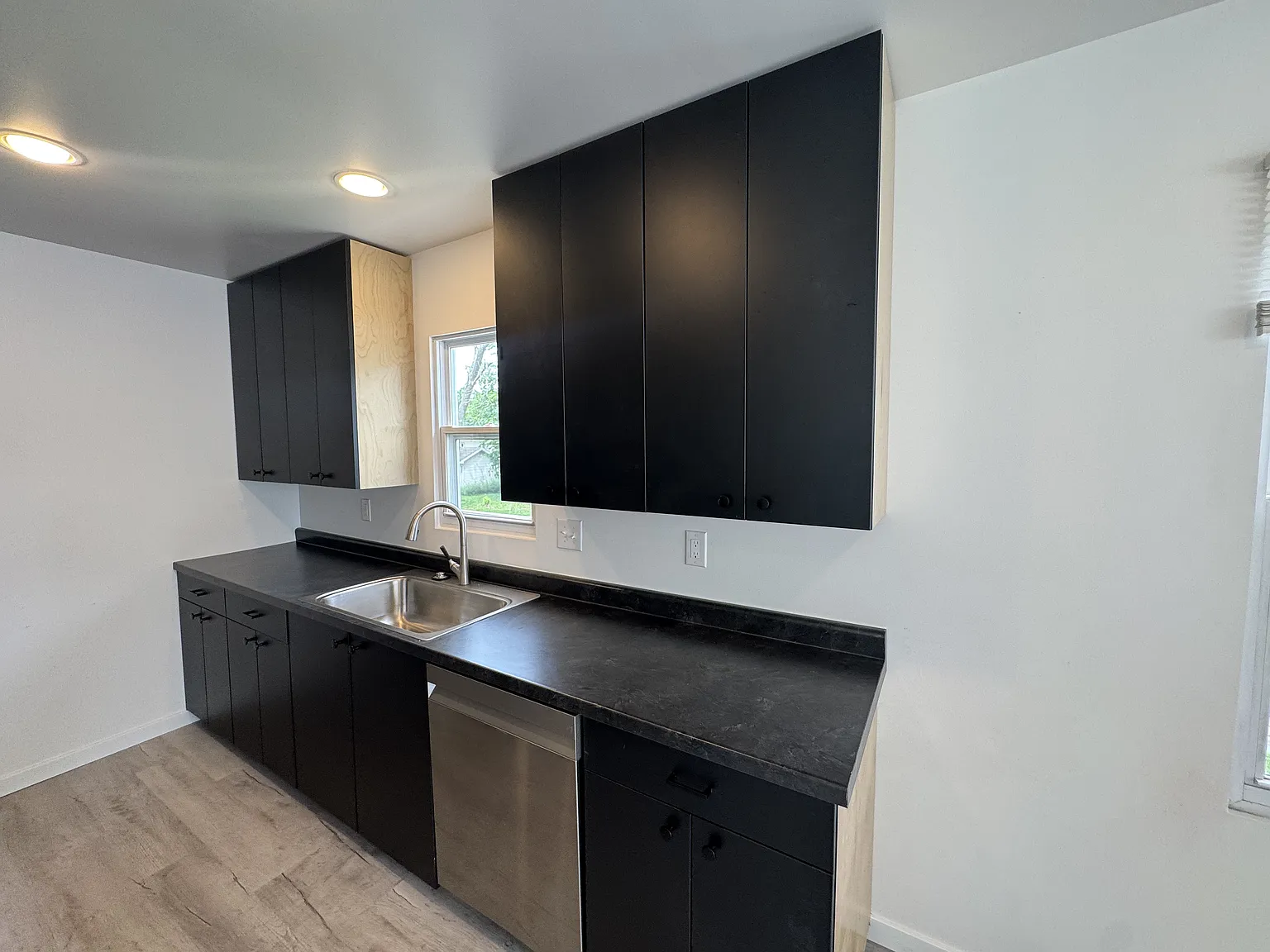 514 Meyer Rd — Photo 3