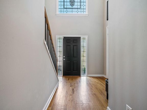 4th image of 2715 Springrock Hill Trl