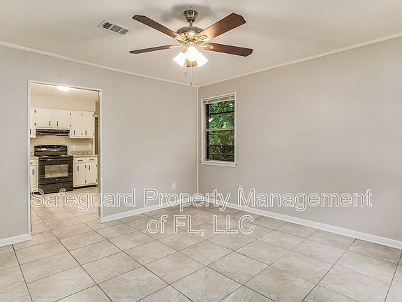 2nd image of 1015 Winton Ave #B