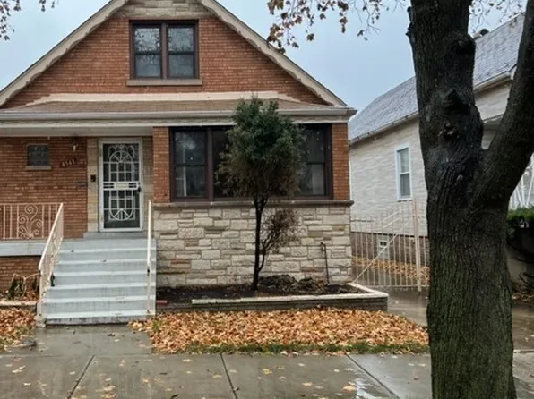 8543 S Essex Ave, Chicago, IL 60617