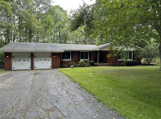 7249 Regal Dr, Conneaut, OH 44030