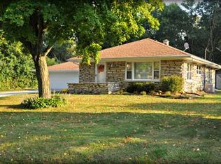 12417 W Honey Ln, New Berlin, WI 53151