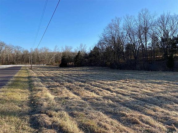 5th image of 5087 Squire Ln