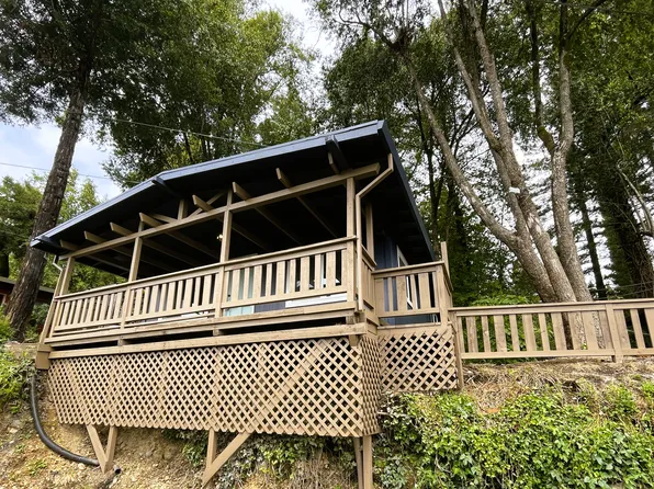 14517 Memory Ln, Guerneville, CA 95446