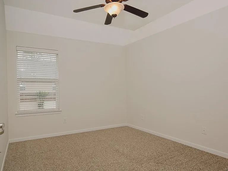 7 Bettina Ln — Photo 17