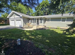 500 N Hintz Rd, Owosso, MI 48867