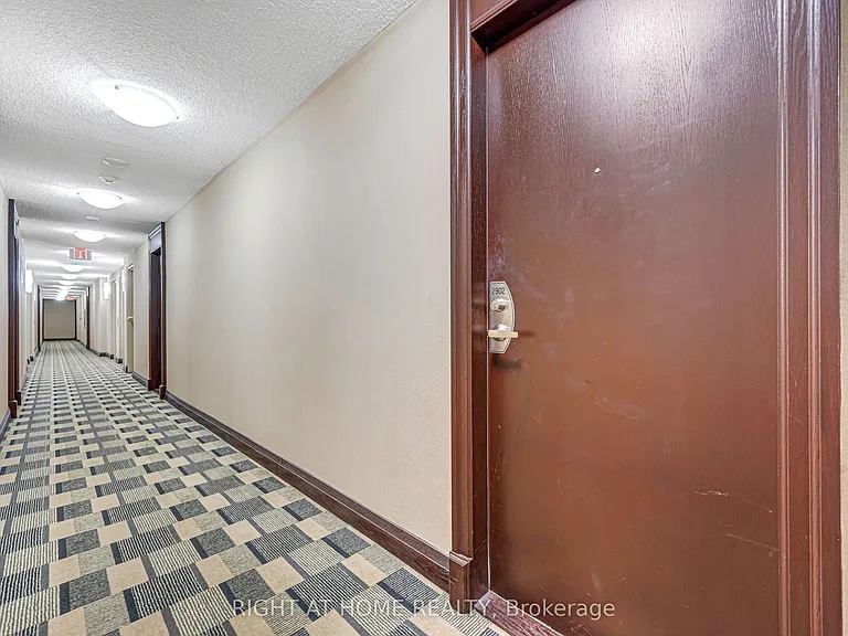 208 Enfield Pl #2902 — Photo 5